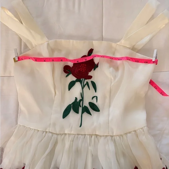 TATYANA BELLA ROSE NWT Elegant Floral Embroidered Taffeta cocktail 1950โs dress - Picture 4 of 4